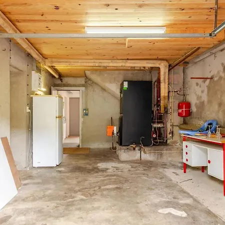 Maison Conviviale Avec Cheminee A